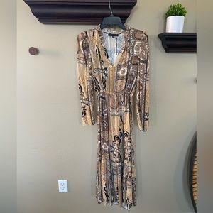 Olivaceous Dress size Med